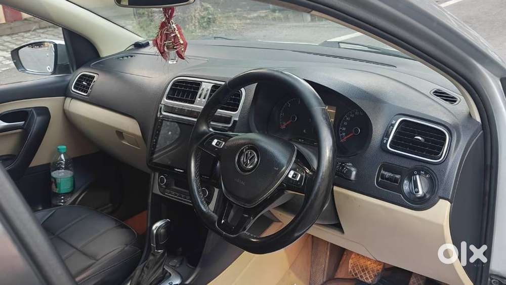 Volkswagen Ameo 1.5 Tdi Highline At 16 Alloy, 2018, Diesel