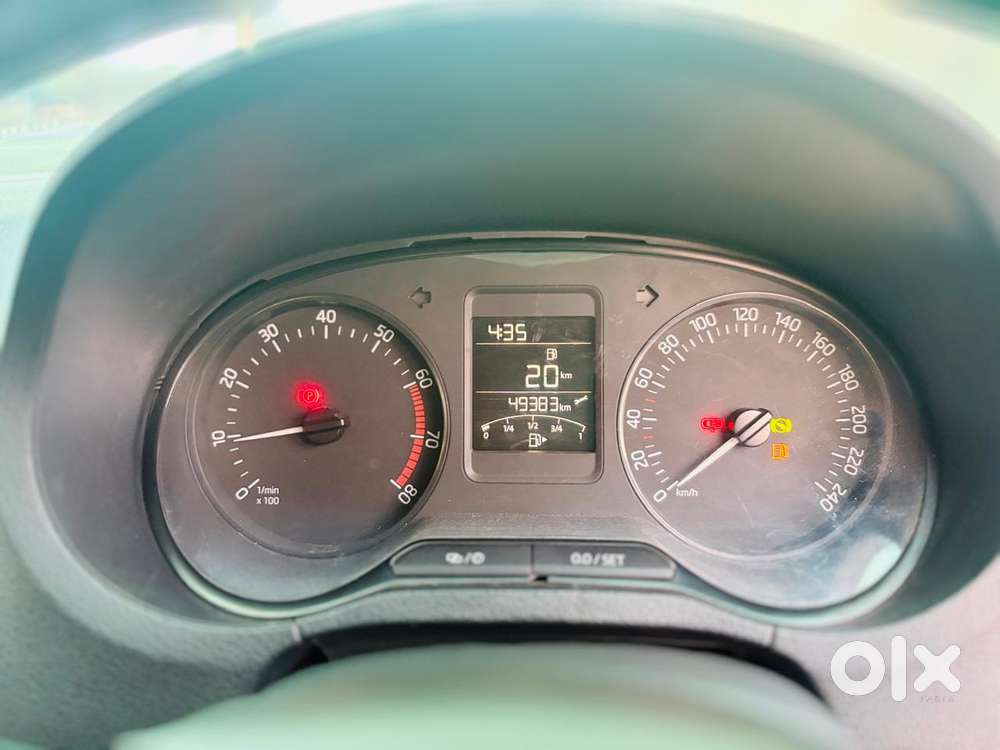 Skoda Rapid 1.0 Tsi Automatic, 2022, Petrol