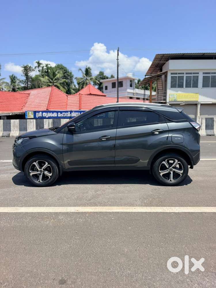 Tata Nexon 1.2 Revotron Xza Plus Dualtone, 2022, Petrol