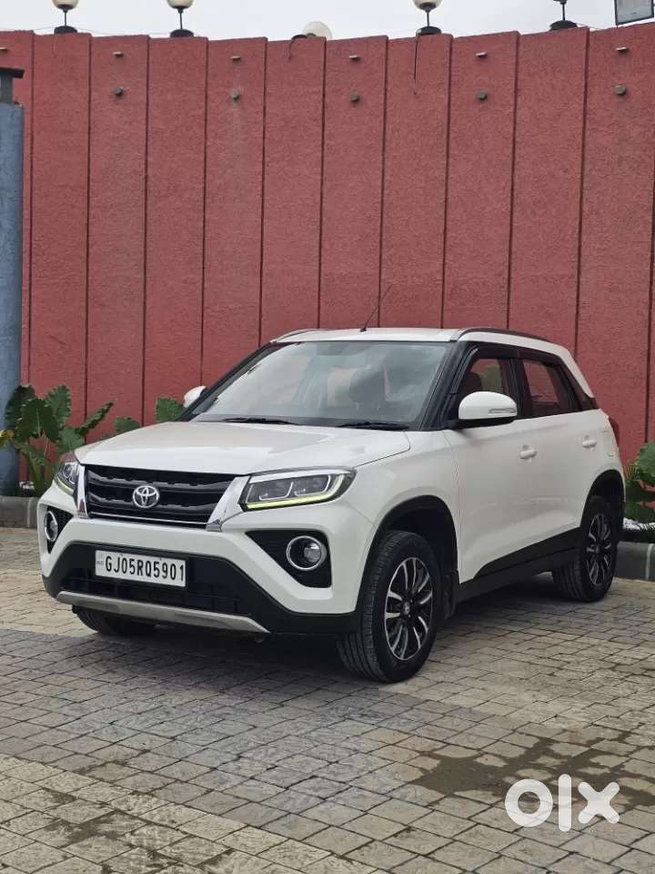 Toyota Urban Cruiser 1.5 Premium Grade At, 2022, Petrol