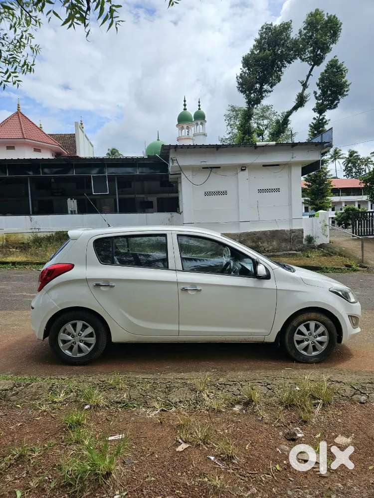 2013 August Hyundai I20 Asta – New Shape  Full Option