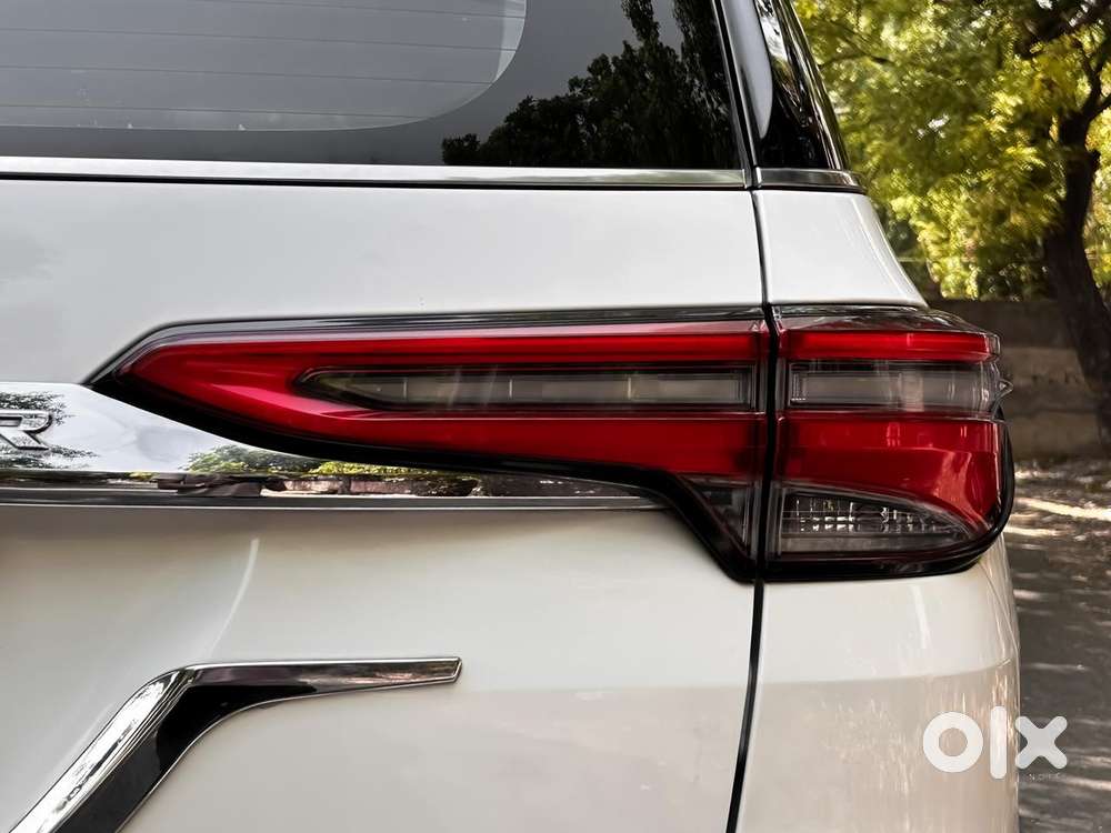 Toyota Fortuner [2021-ongoing] 2.8 2wd Diesel At, 2023, Diesel