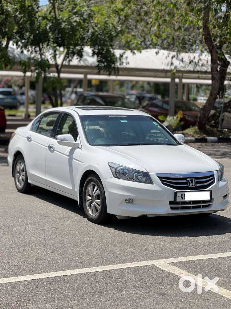 Honda Accord 2.4 Automatic, 2011, Petrol