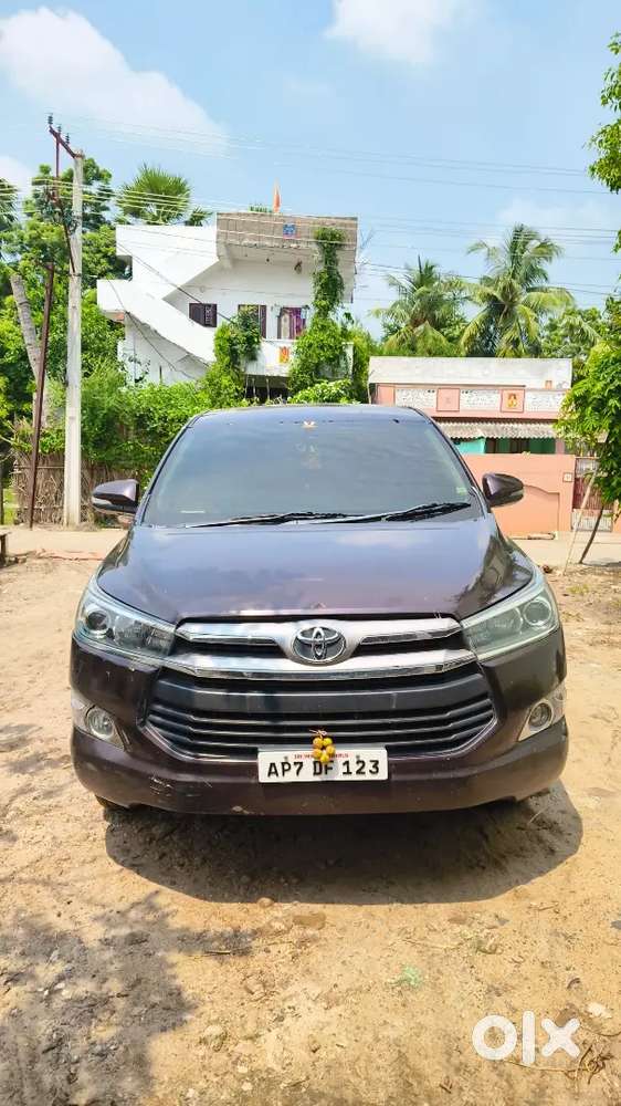 Toyota Innova Crysta 2017 Diesel 2nd