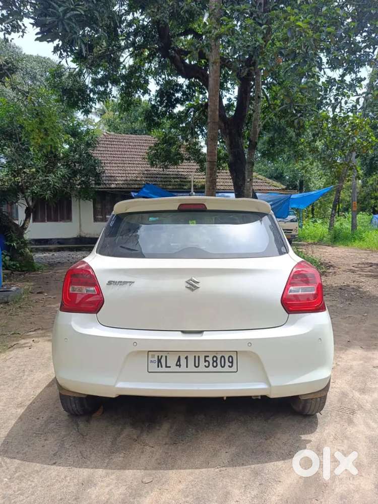 Maruti Suzuki Swift 2024 Petrol Automatic Vxi Ags