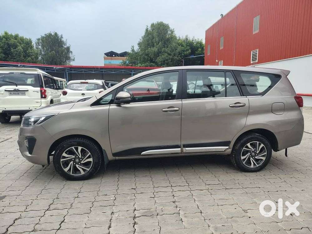 Toyota Innova Crysta 2.4 G Mt, 2021, Diesel