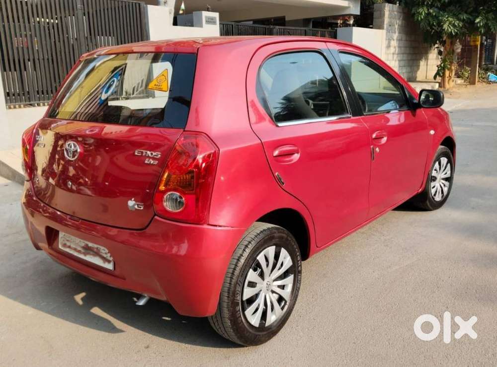 Toyota Etios Liva 2011-2012 G, 2011, Petrol