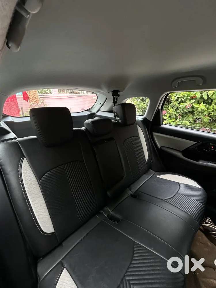 Maruti Suzuki Victoris Petrol 2026