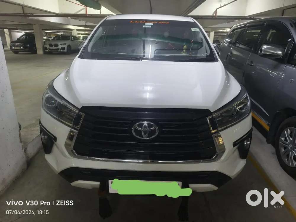 Toyota Innova Crysta 2.7 Petrol 2022