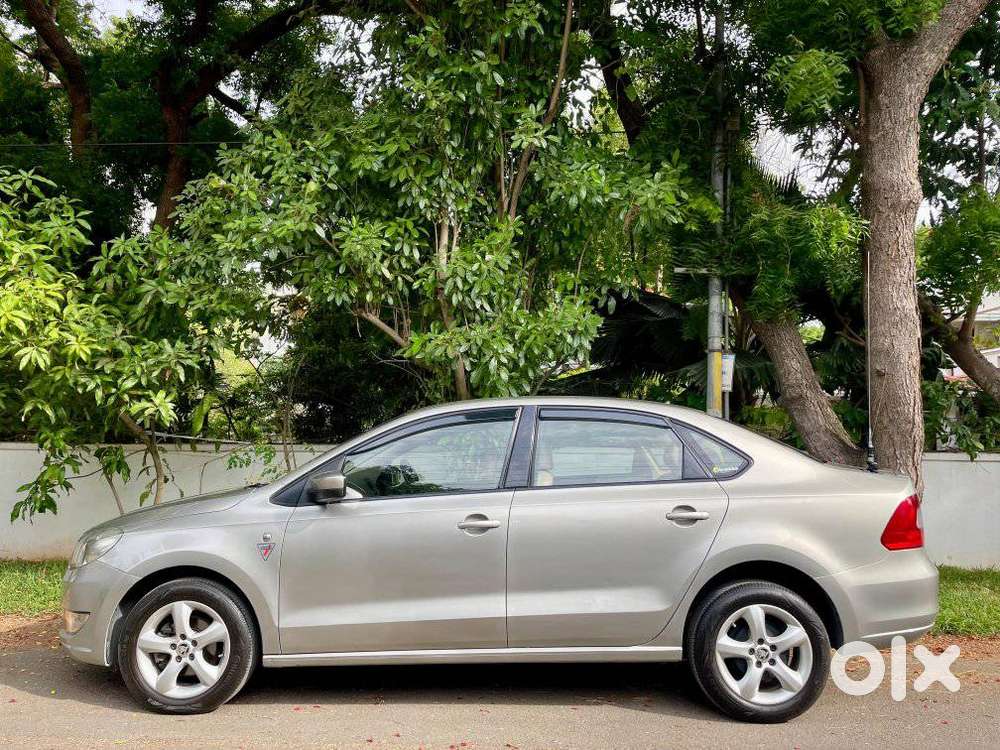 Skoda Rapid 1.5 Tdi Ambition Plus, 2015, Diesel