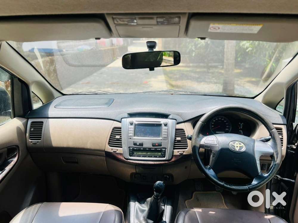 Toyota Innova 2.5 V Well Maintained
