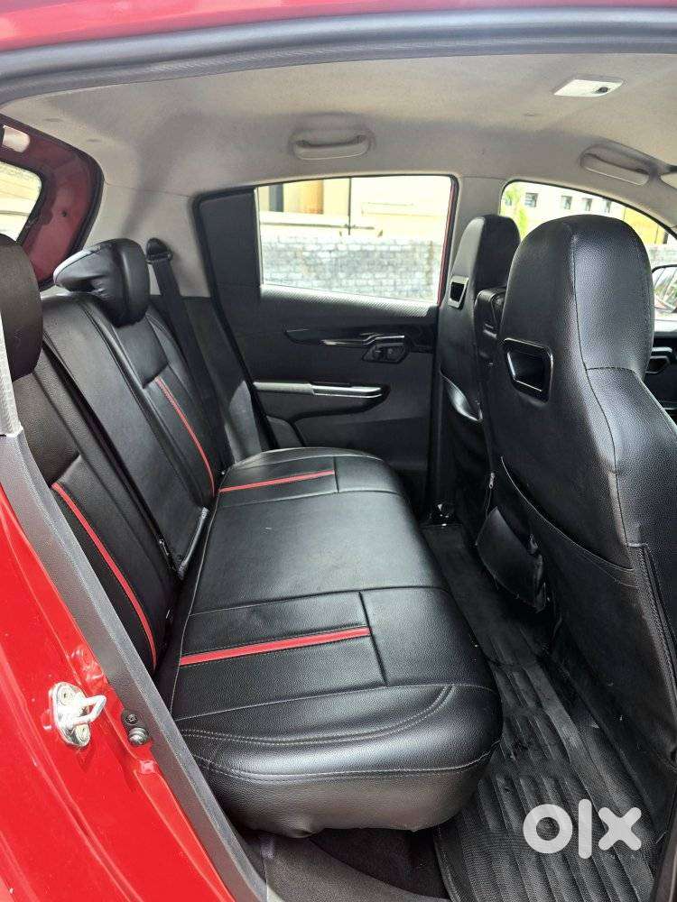 Mahindra Kuv100 Nxt 1.2 K8 Petrol 6 Str, 2017, Petrol