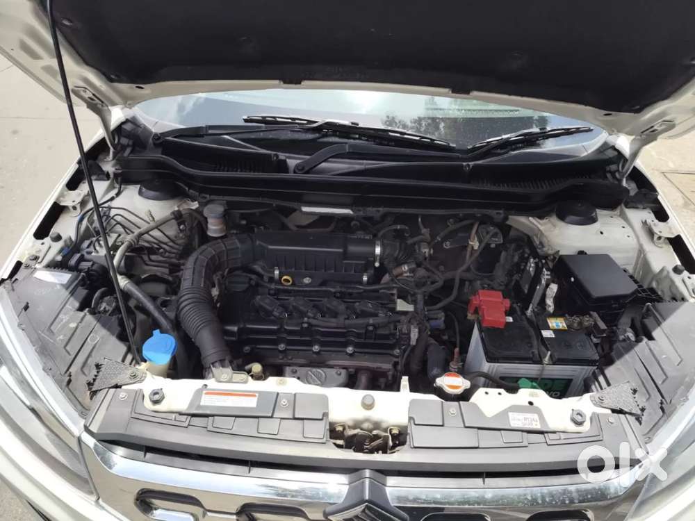 Maruti Suzuki Vitara Brezza 1.5 Vxi At, 2021, Petrol
