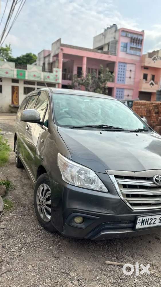 Toyota Innova Engineers Use Car For Sell