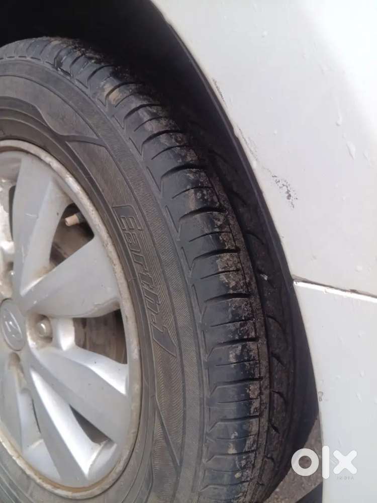2013 Hyundai I20 Sportz New Tyer  New Battery