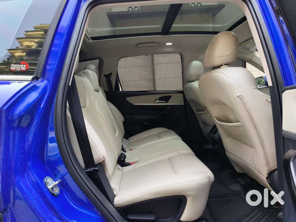 2021mahindra Xuv700 Mt Petrol