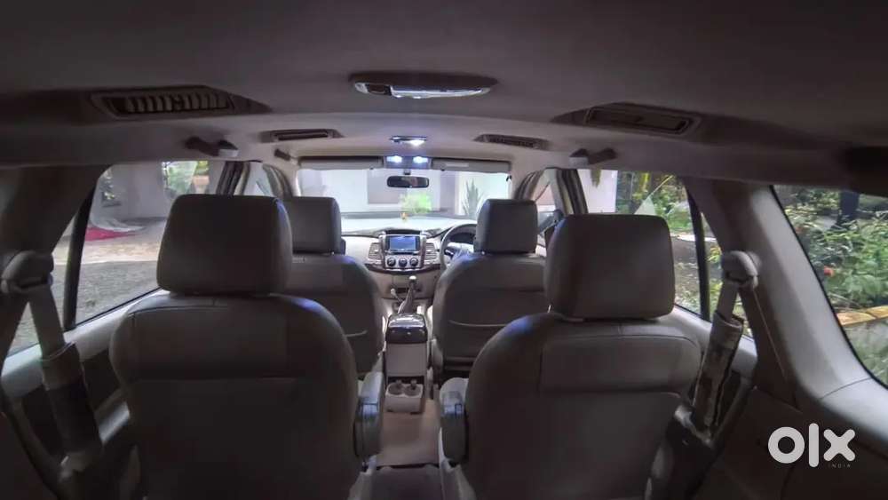 Toyota Innova 2.5 G 2014 Diesel 7 Seater