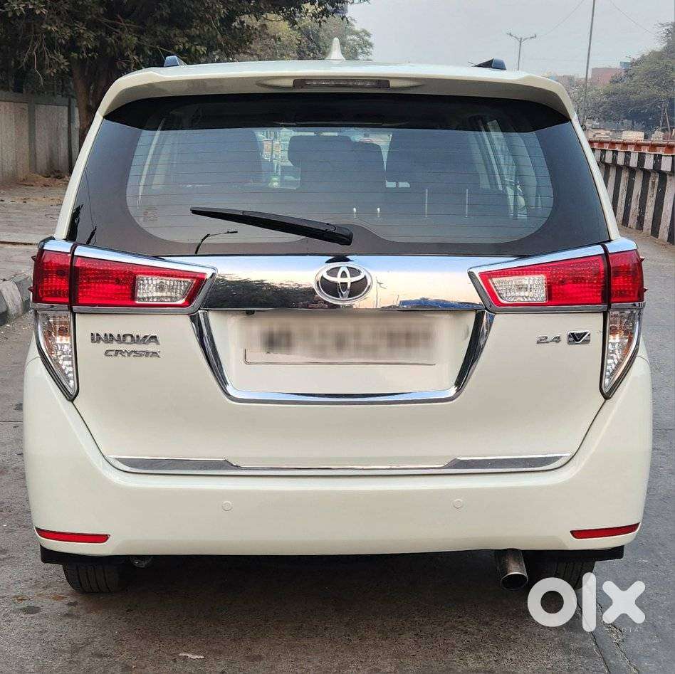 Toyota Innova Crysta 2.4 Vx Mt 8s, 2017, Diesel