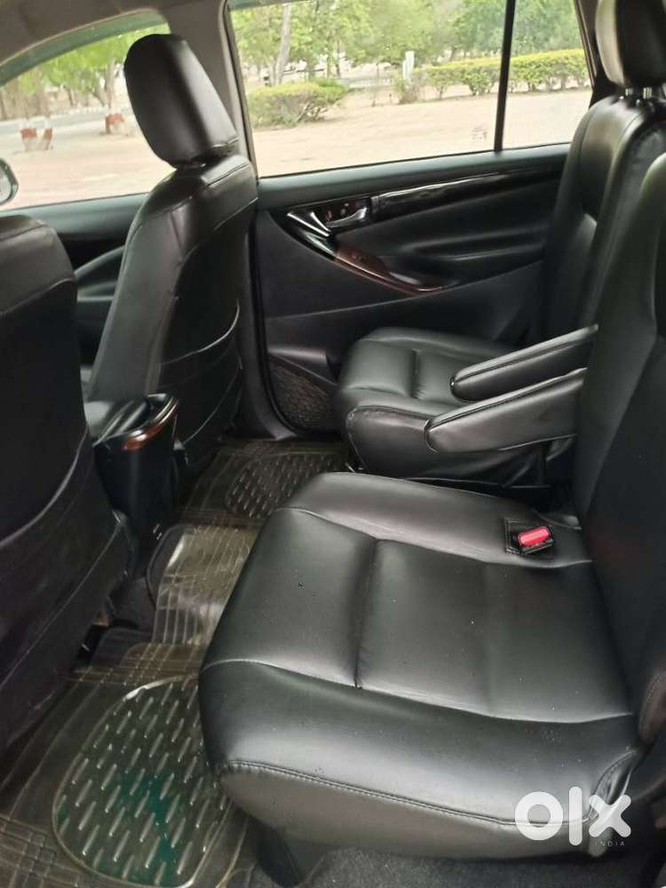 Toyota Innova Crysta 2.8 Gx At, 2017, Diesel