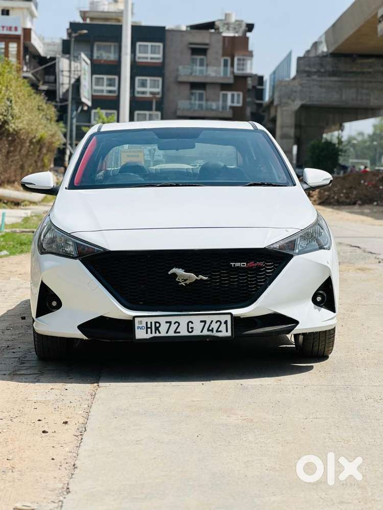 Hyundai Verna 1.5 S Petrol Mt, 2022, Petrol