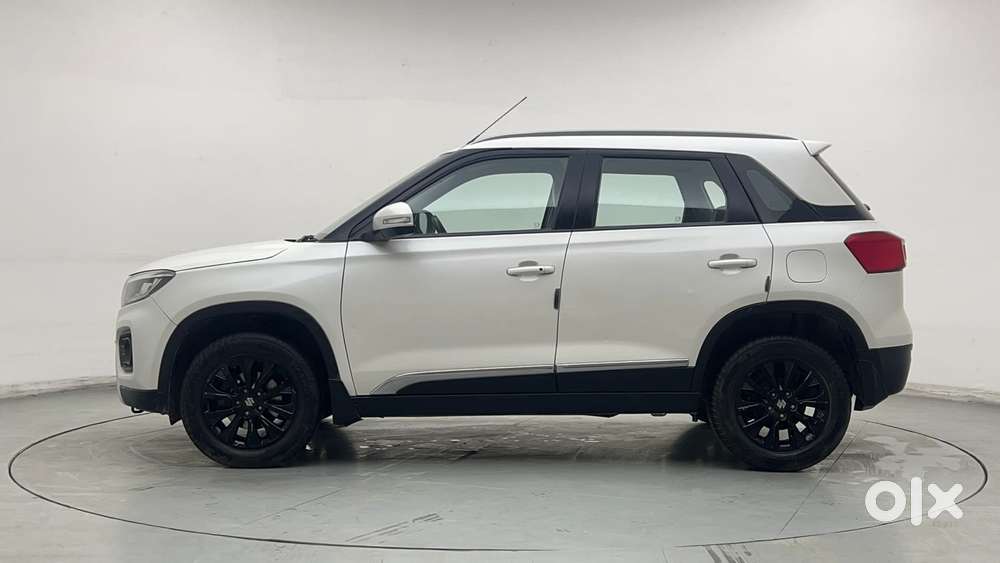 Maruti Suzuki Vitara Brezza 1.5 Zxi At, 2022, Petrol