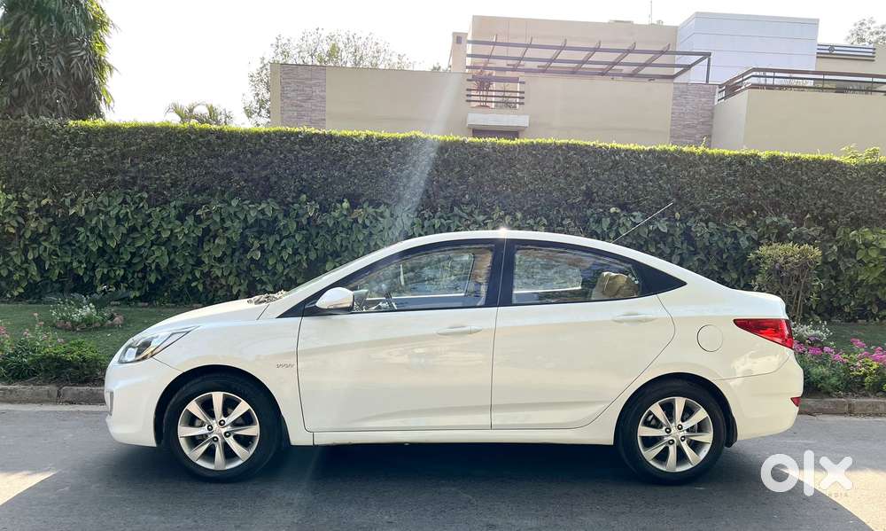 Hyundai Verna 1.6 Sx (o) Vtvt, 2012, Petrol