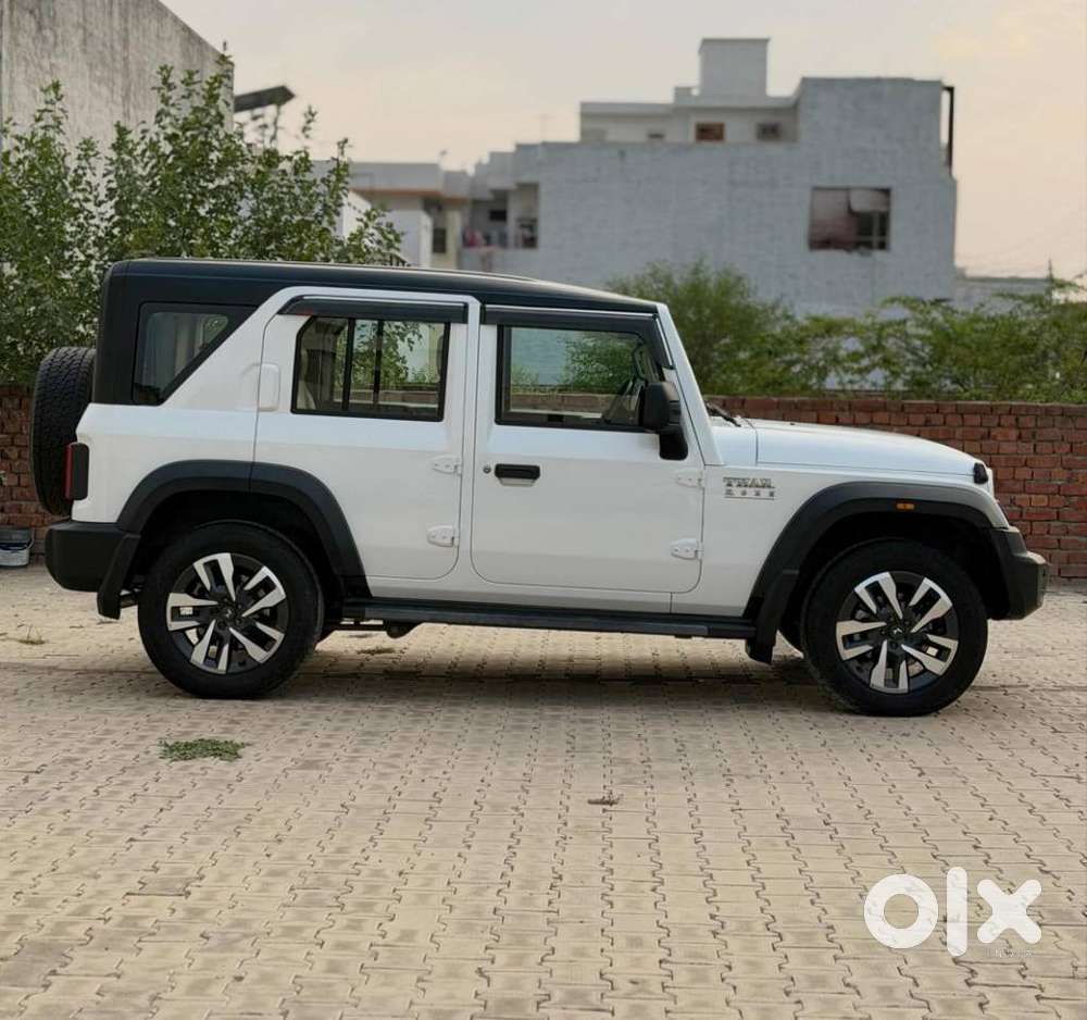 Mahindra Thar Roxx Ax7 L Diesel Mt 2wd, 2025, Diesel