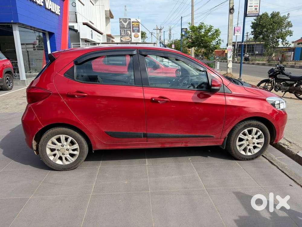 Tata Tiago 1.2 Revotron Xza, 2018, Petrol