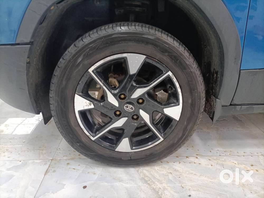Tata Punch 1.2 Revotron Creative Dual Tone, 2022, Petrol