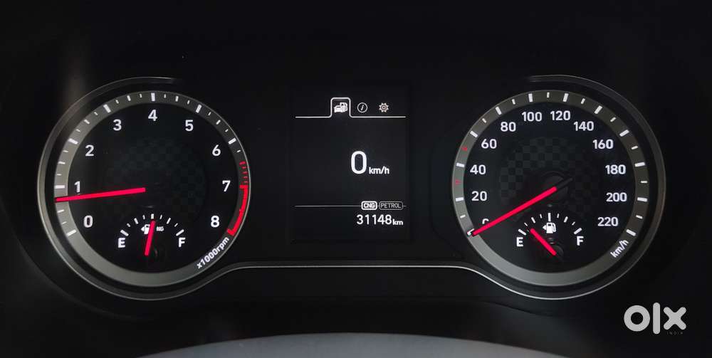 Hyundai Aura 1.2 Sx Cng, 2025, Cng & Hybrids