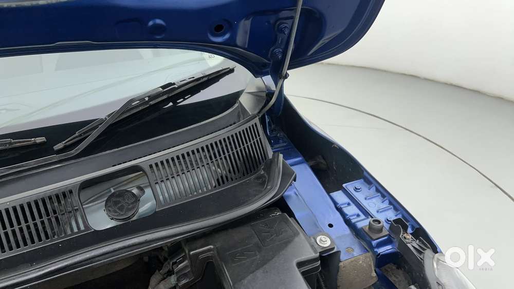 Renault Triber Rxz, 2021, Petrol