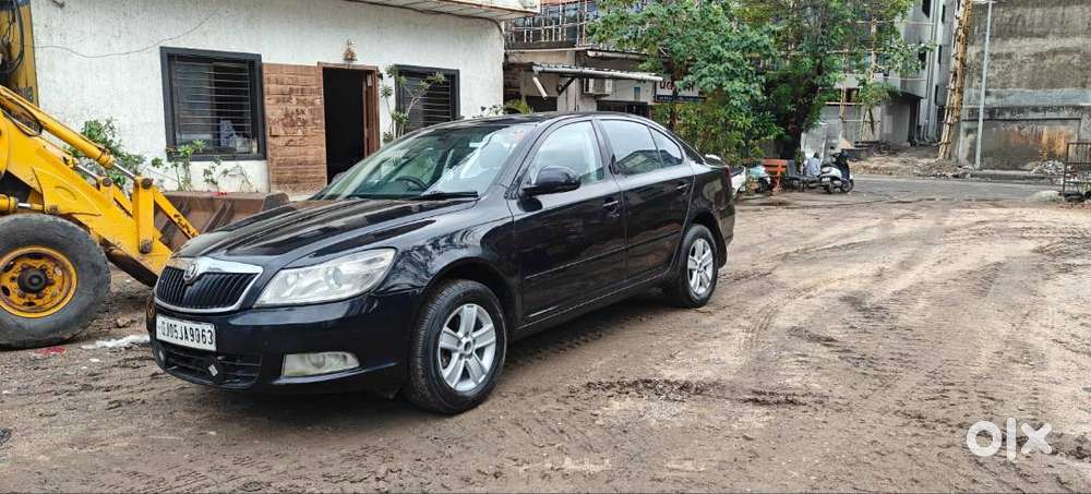 Skoda Laura Elegance 2012