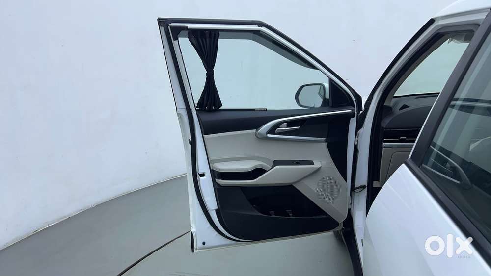 Kia Carens 1.4 Prestige 7 Str, 2022, Petrol