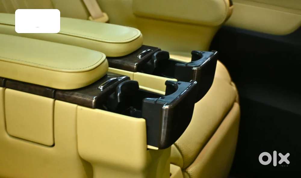 Toyota Vellfire, 2023, Petrol