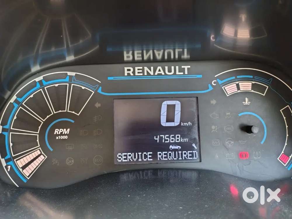 Renult Triber Top Model Well Maintain Car