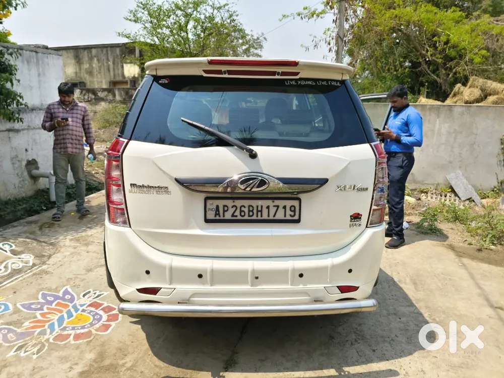 Mahindra Xuv500 2016 Diesel 59300 Km Driven