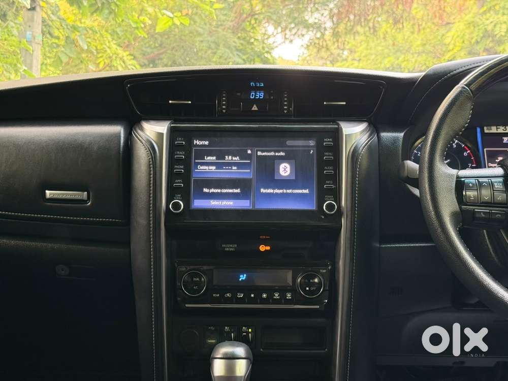 Toyota Fortuner 4x2 At 2.7 Petrol, 2022, Petrol