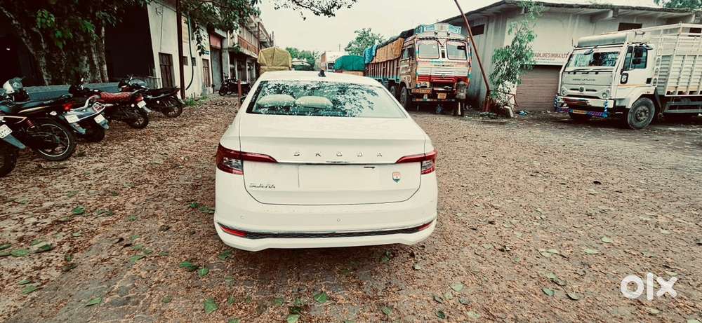 Skoda Slavia Petrol Manual 2024