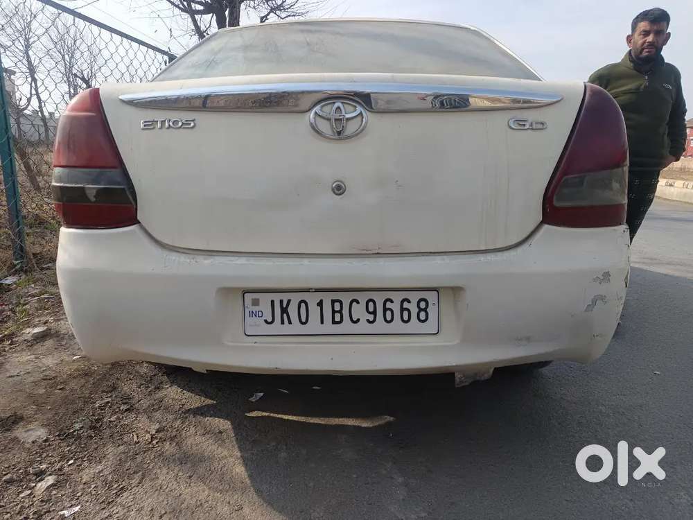 Toyota Etios 2013 Diesel 170000 Km Driven