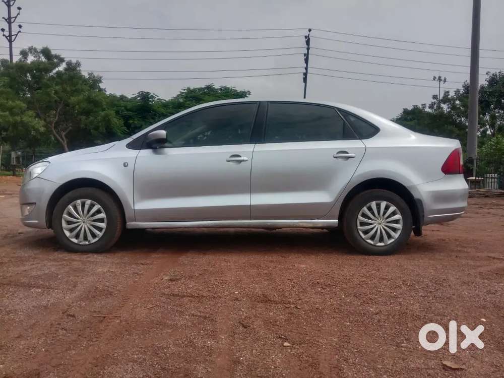 Skoda Rapid 1.6 Active 2014 Petrol