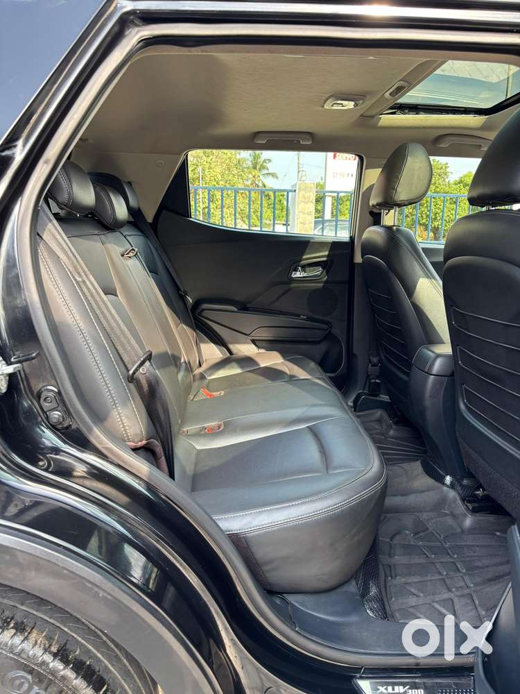 Mahindra Xuv300 W8 Option, 2022, Petrol