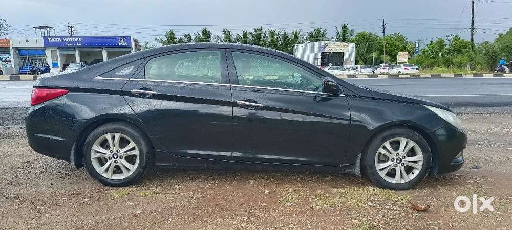 Hyundai Sonata 2012 Petrol 80000 Km Driven
