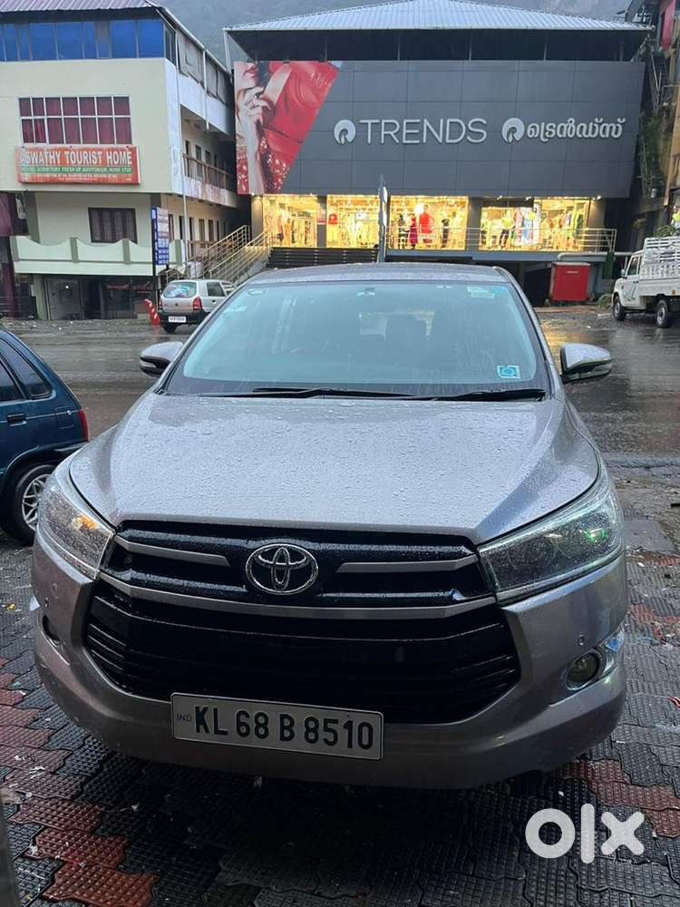 Toyota Innova Crysta Diesel 2.8 G 2016
