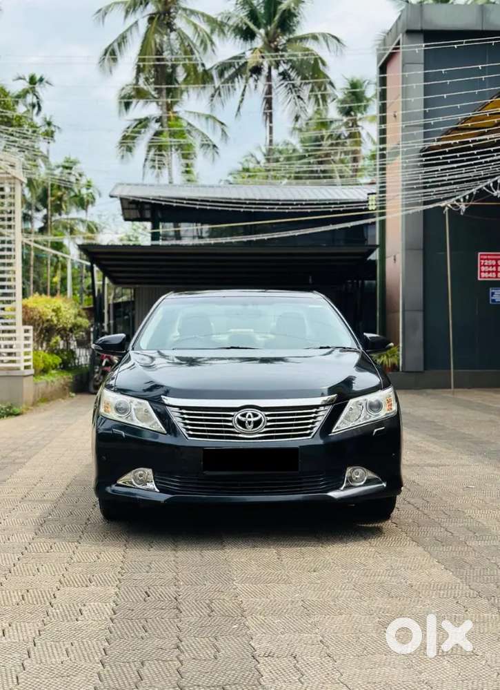 Toyota Camry 2012 Petrol 75000 Km Driven