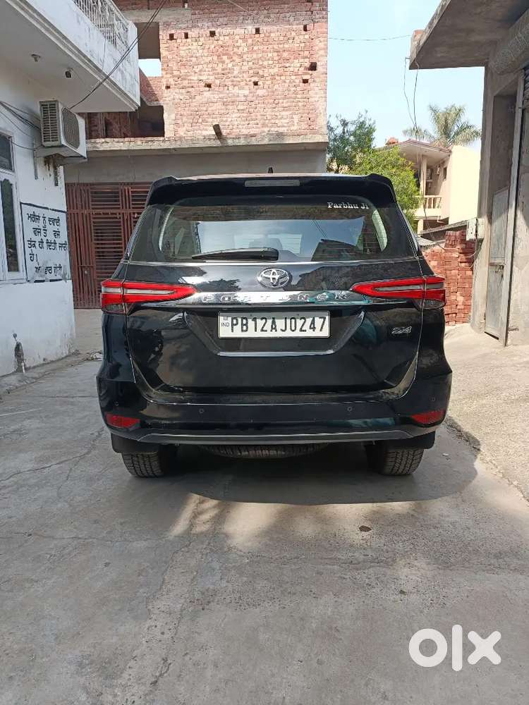 Toyota Fortuner 2023 Diesel Well Maintained