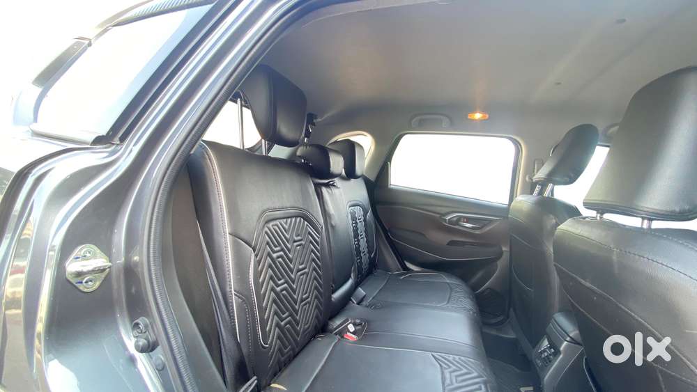 Maruti Suzuki Grand Vitara 1.5 Delta Smart Hybrid At, 2023, Petrol