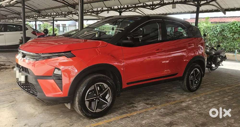 Tata Nexon 2023 December Month  Petrol 7700 Km Driven