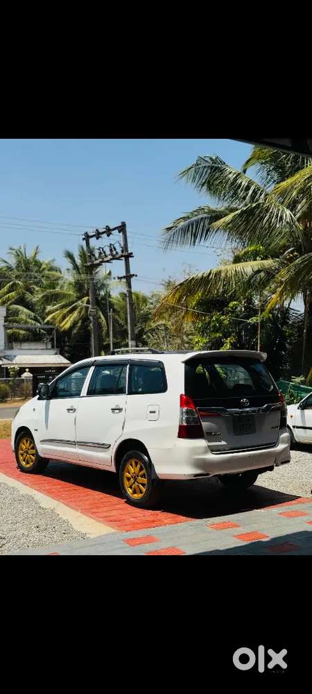 Toyota Innova 2006, All Most Running 8 Years Of Tamilnadu, Genuine Car