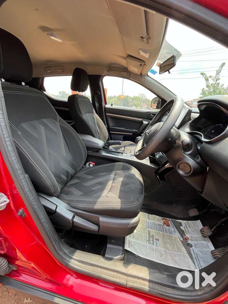 Renault Kiger, 2023, Petrol