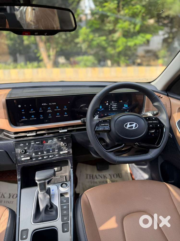 Hyundai Alcazar 1.5 Tdct Signature (o) 7s Petrol, 2025, Petrol